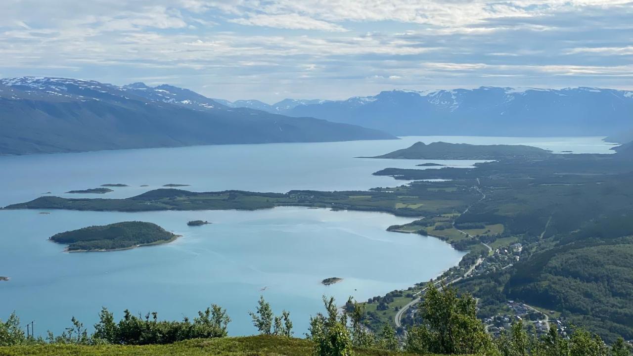 Lyngen, Mackay Appartment, Lyngen Lyngseidet المظهر الخارجي الصورة